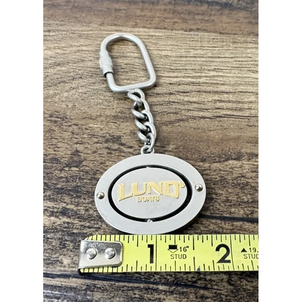 Lund Boats Metal Swivel Keychain Key Ring Fob Oval Boat Carabiner